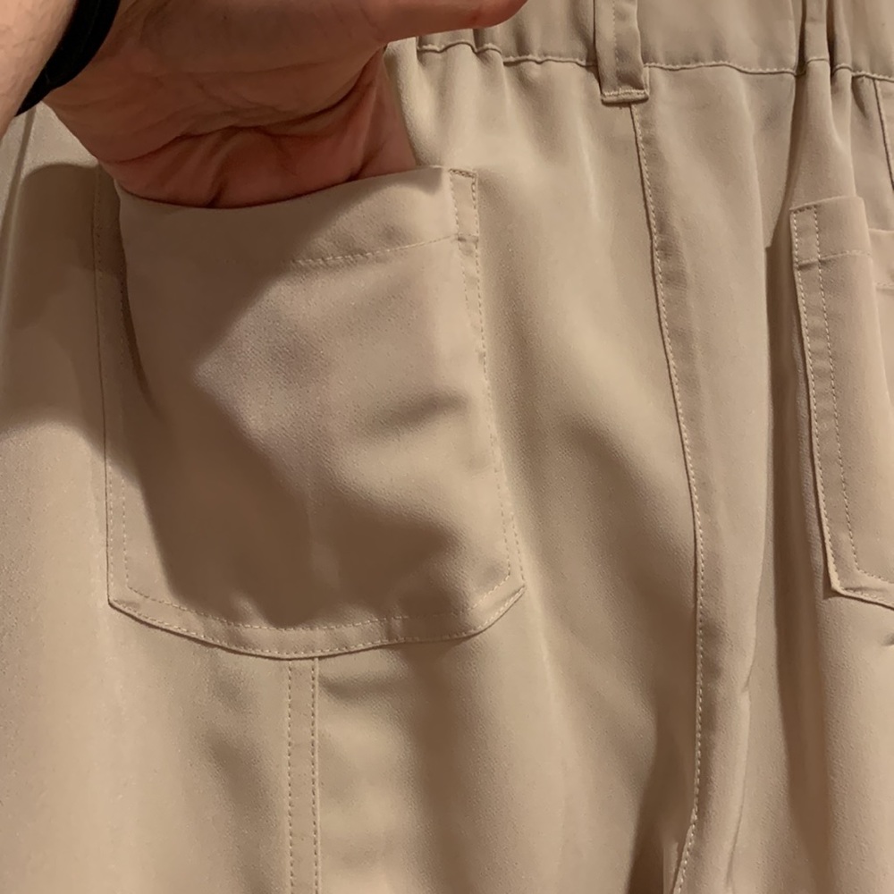 Beige pants - Picture 7 of 8
